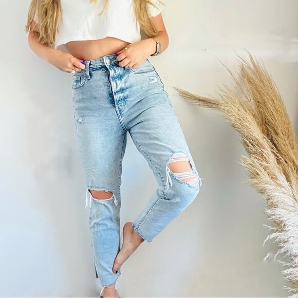 NEW OLD NAVY Light Acid Wash Blue High Rise Straight  Distressed Denim Jeans 8 - Picture 8 of 16